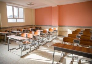 بهسازی ۸ کلاس درس در مدارس ملکی نفت و گاز آغاجاری